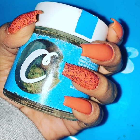 Meet your Posher, Krystal - Picture 1 of 1